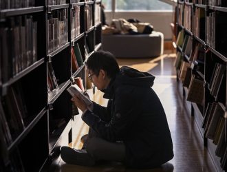 declan sun from unsplash